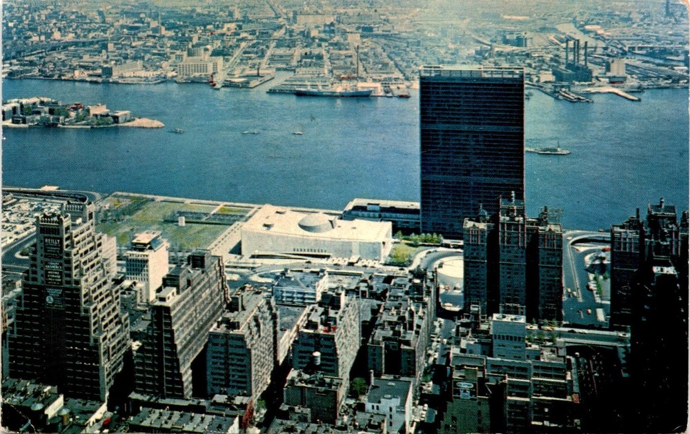 New York City, United Nations Buildings, East River, U. N. Plaza, Postcard