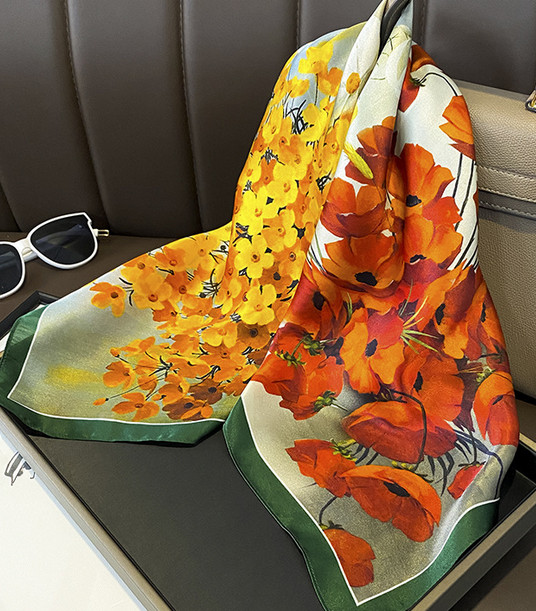 100% Mulberry Silk 26 Inch Floral Green Square Scarf for Women