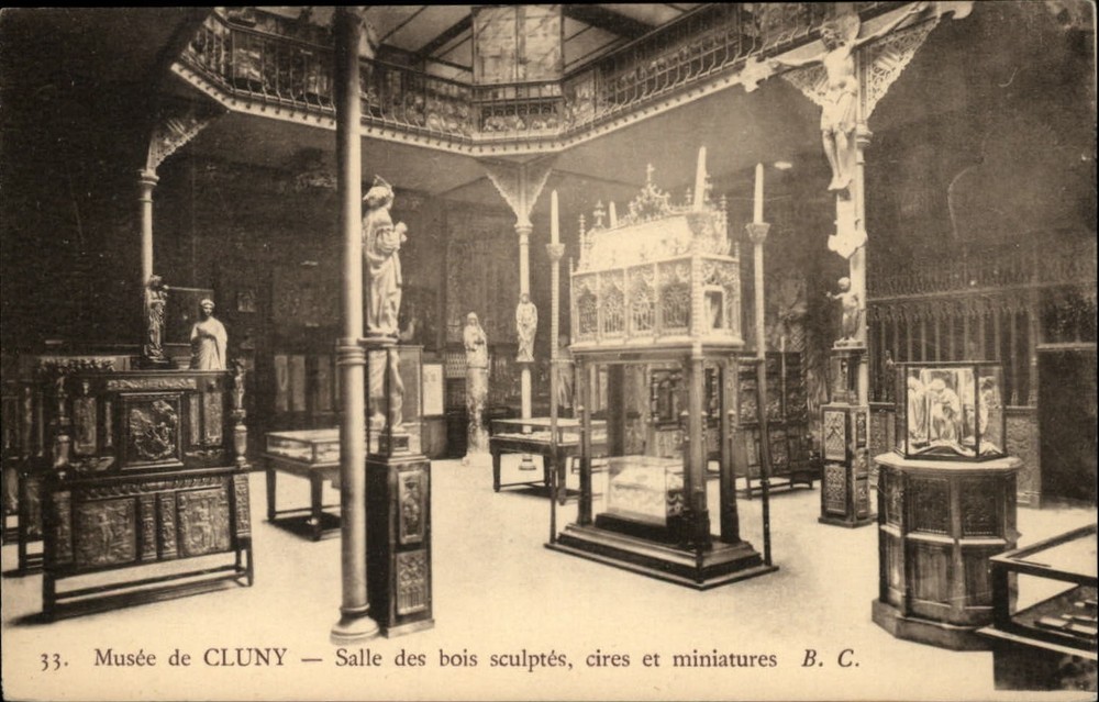 Musee de Cluny Paris France Salle des bois sculptes vintage postcard s937