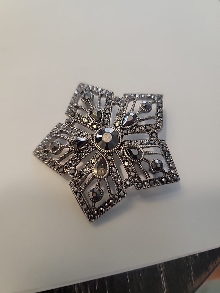 Vintage Silver Tone Rhinestone Brooch Pin