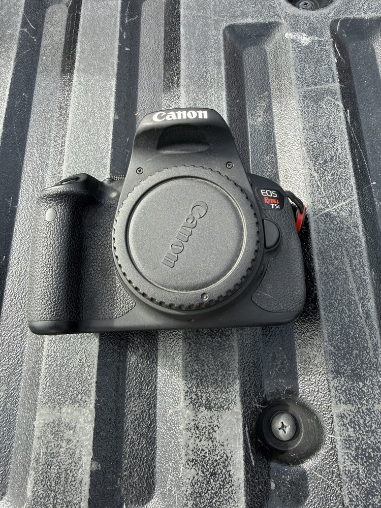 Canon EOS Rebel T5i 18.0MP Digital SLR Camera - Body