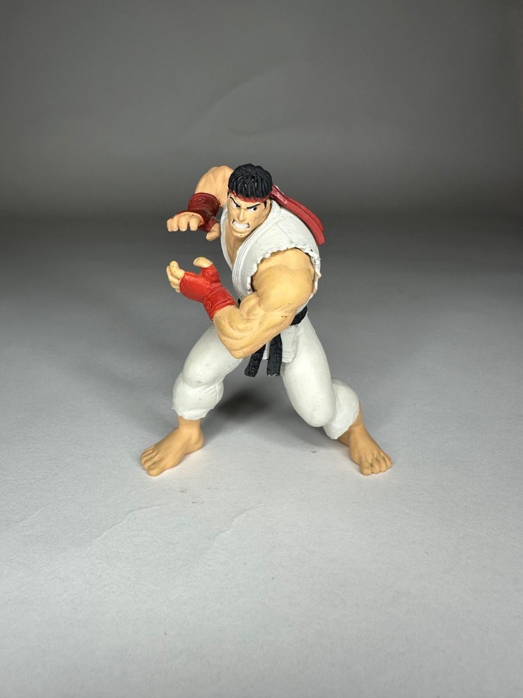 Street Fighter Iv Rare Collector’s Edition Mini Ryu Figure Statue/Very Good Cond