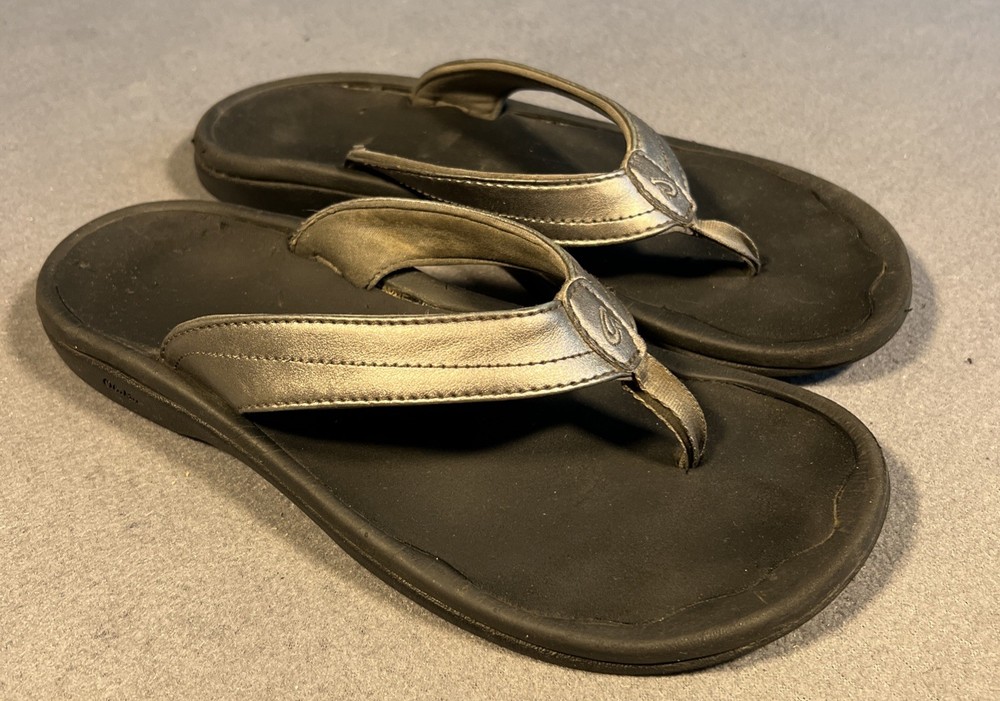 OLUKAI WEHI OHANA Flip Flops Sandals Womens 8-9? Pewter Thong Comfort *READ*
