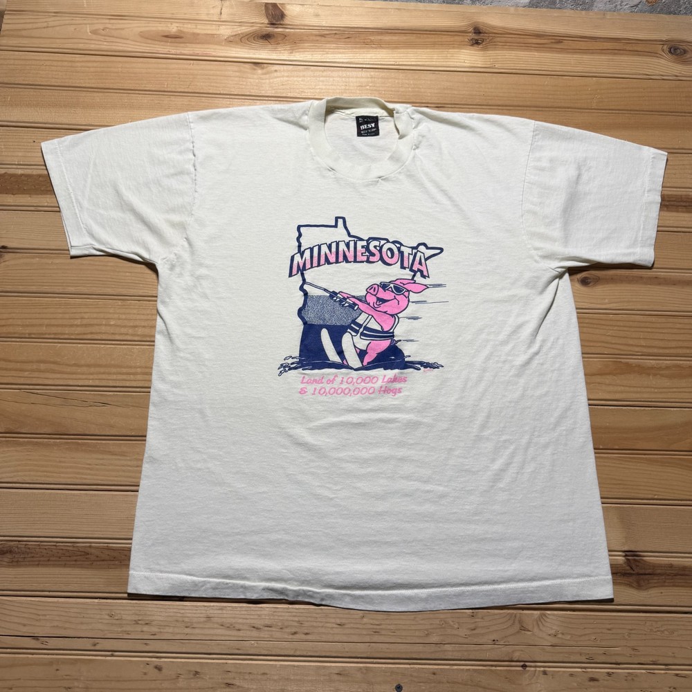 Vintage 80s 90s Minnesota Water Skiing Pig Farm Midwest Souvenir Shirt USA - XL