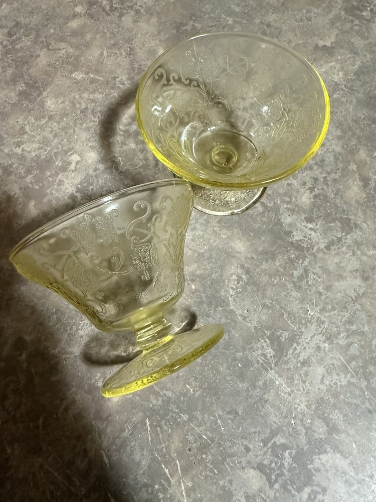 Hazel Atlas Florentine No. 2 yellow depression glass pair