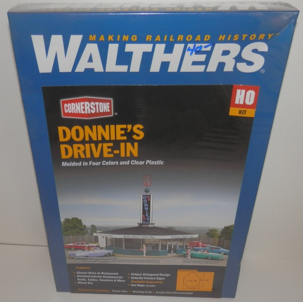 Walthers Cornerstone HO Scale Donnie's Drive-In Kit #933-3474 NIB