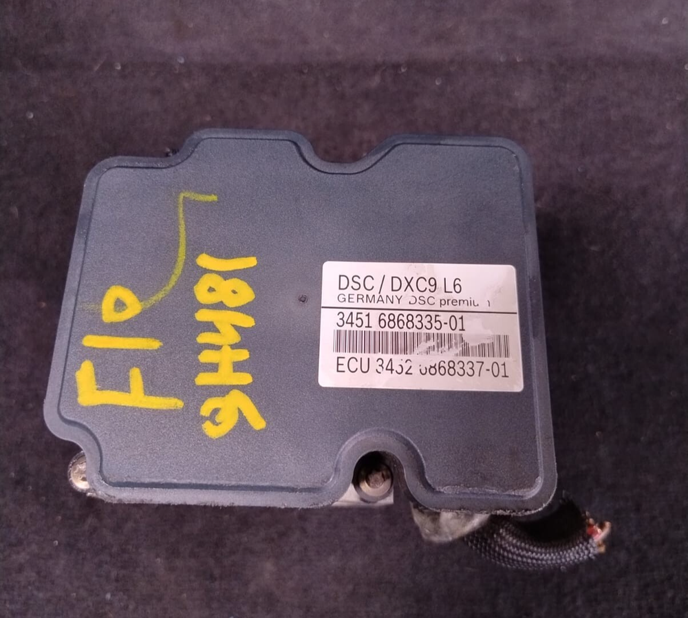 BMW 5 Series F10 F11 Anti lock Braking SystemDSC  Module Hydraulic Unit 6868335