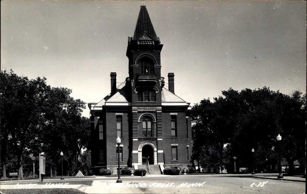 Redwood County Court House ~ Redwood Falls Minnesota MN ~ RPPC real photo