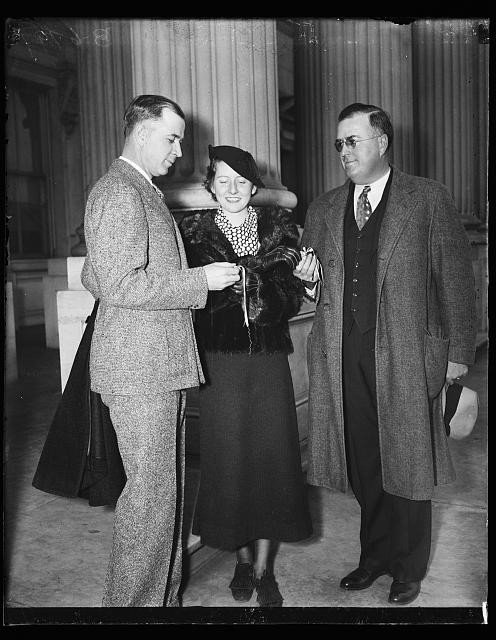 Photo:Washington D.C. U.S. Capitol Group 1934 1935 Men Woman on Steps
