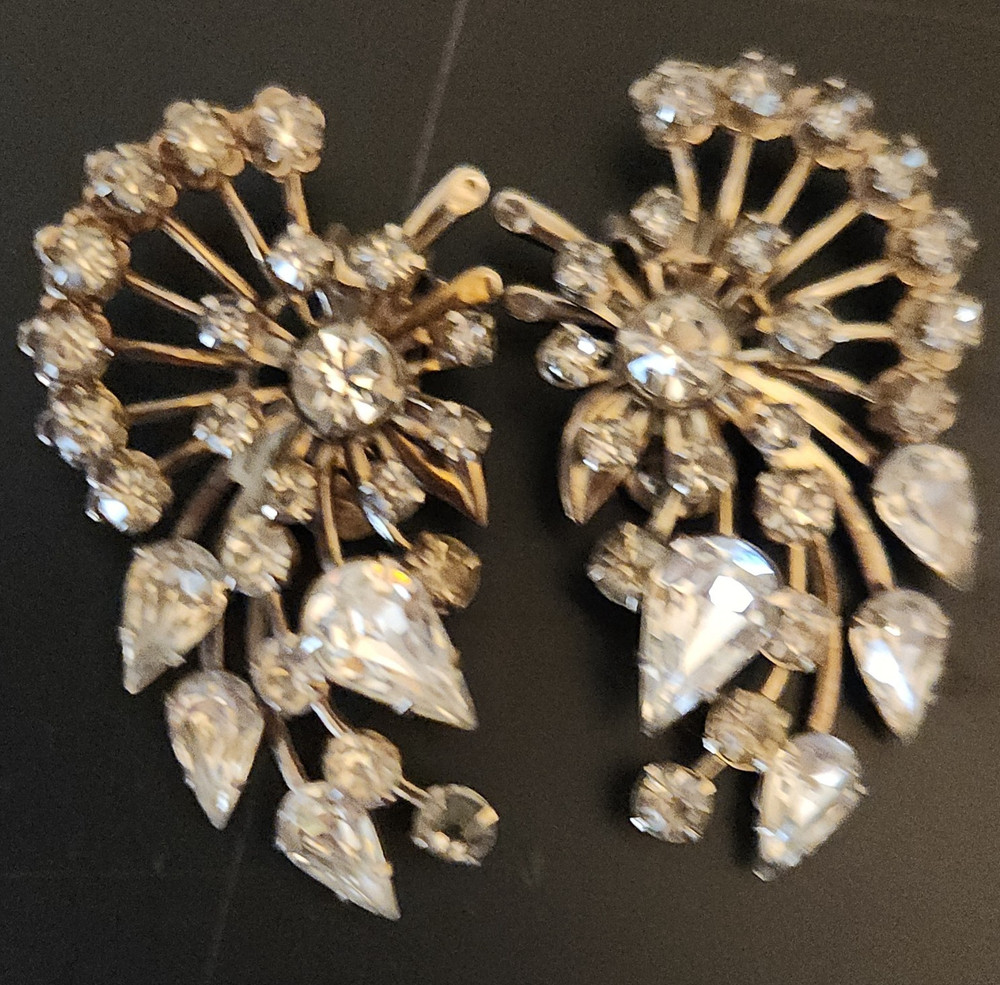 Vintage Rhinestone Cluster Clip-On Earrings Gold Clear Floral Design