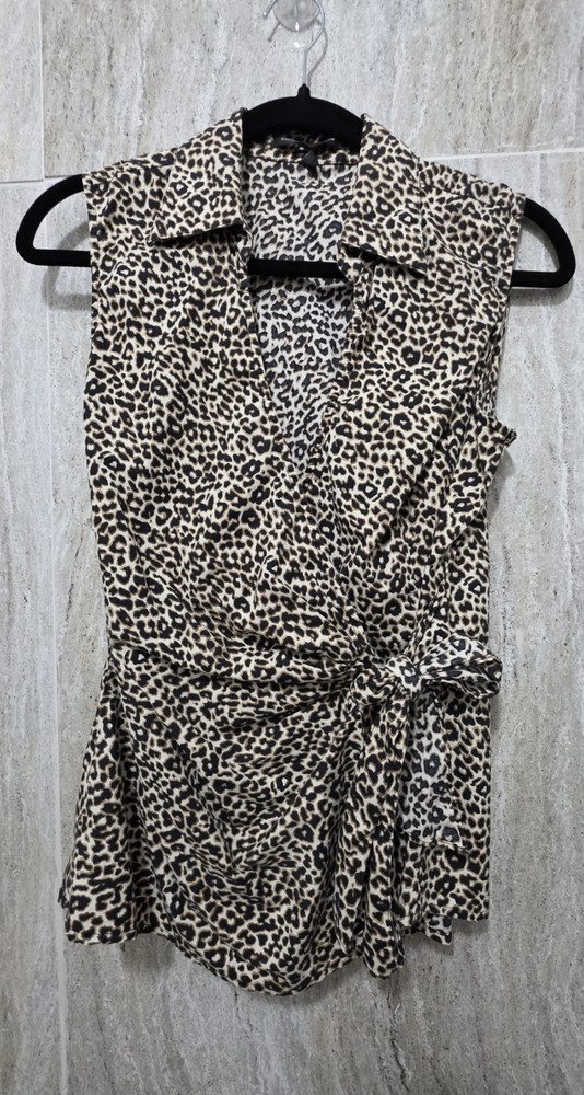 Express Design Studio Leopard Animal Print Wrap Sleeveless Collared Blouse M