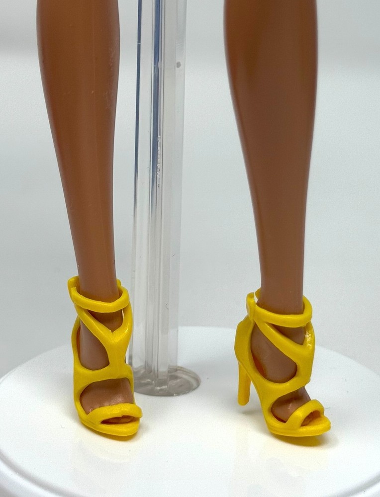Barbie 35th Anniversary Teresa Model Muse Doll Shoes Yellow Strappy Sandals