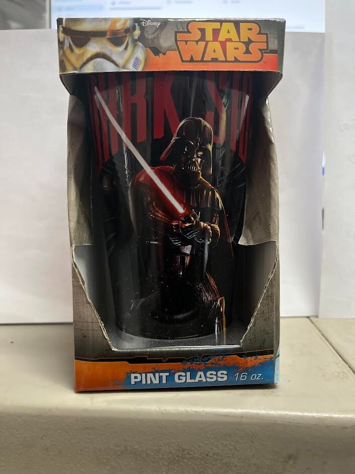 STAR WARS 16 oz Pint Glass DARK SIDE New in Box DARTH VADER