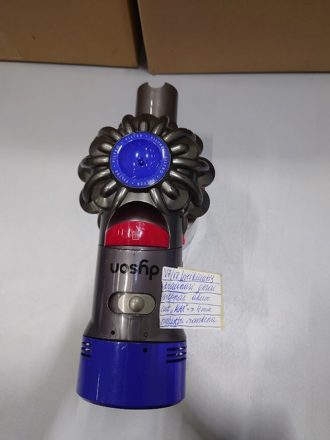 Dyson V7 V8 Vacuum Used Needs Battery Replacement Part Repair  