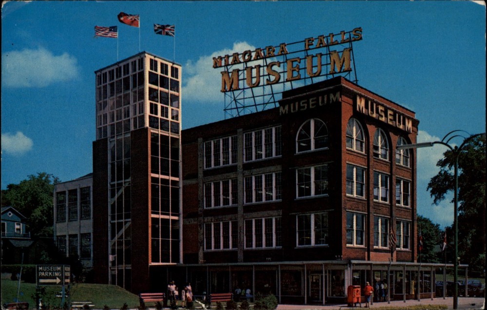 Niagara Falls Museum Niagara Falls Ontario vintage postcard s127