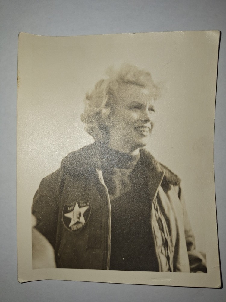 Amateur Photographer Photo of  Marilyn Monroe Korea USO Tour 1954