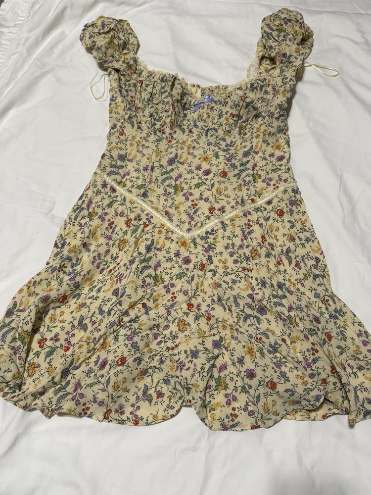 Reformation Floral Mini Dress Size 2! QUALITY MEASURMENTS!
