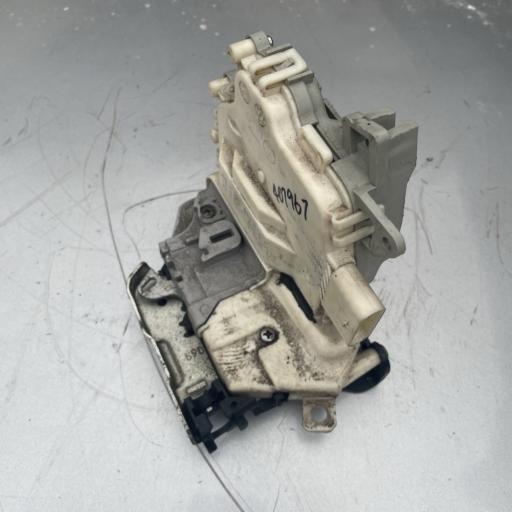 Audi Q5 A4 Q3 A5 OS Right Rear Door Lock Latch Actuator Mechanism 8K0839016C