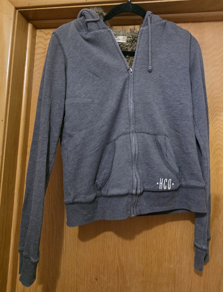 Hollister Women’s Med Sherpa Lined Zip Hoodie Gray HCO Logo Full Zip Sweatshirt