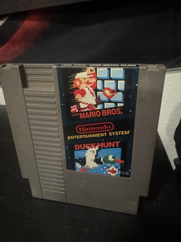 Nintendo Super Mario Bros/Duck Hunt NES Action Series Platformer Game Cartridge