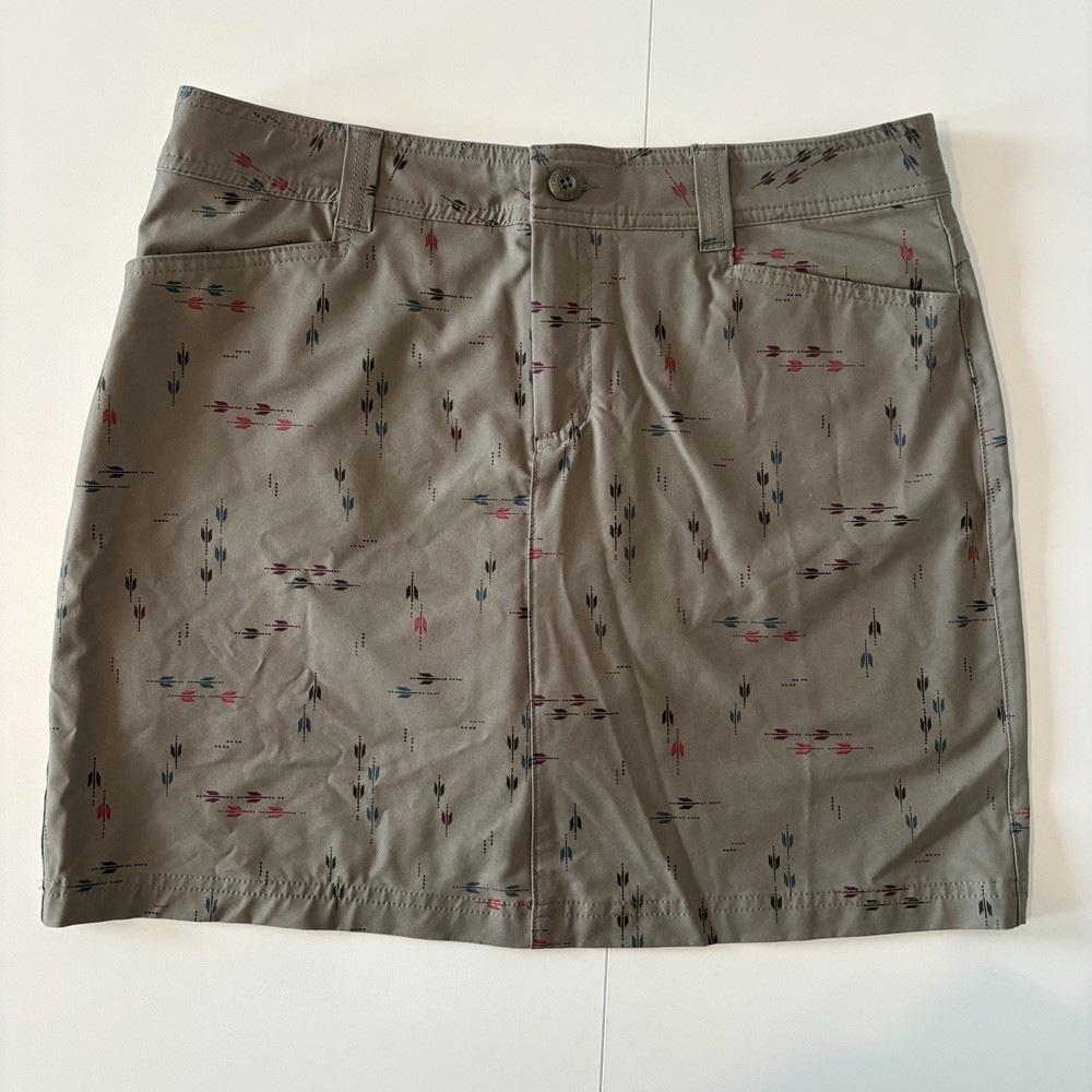 Eddie Bauer Women's Adventurer Skort Olive Green Arrow Print Stretch Size 8