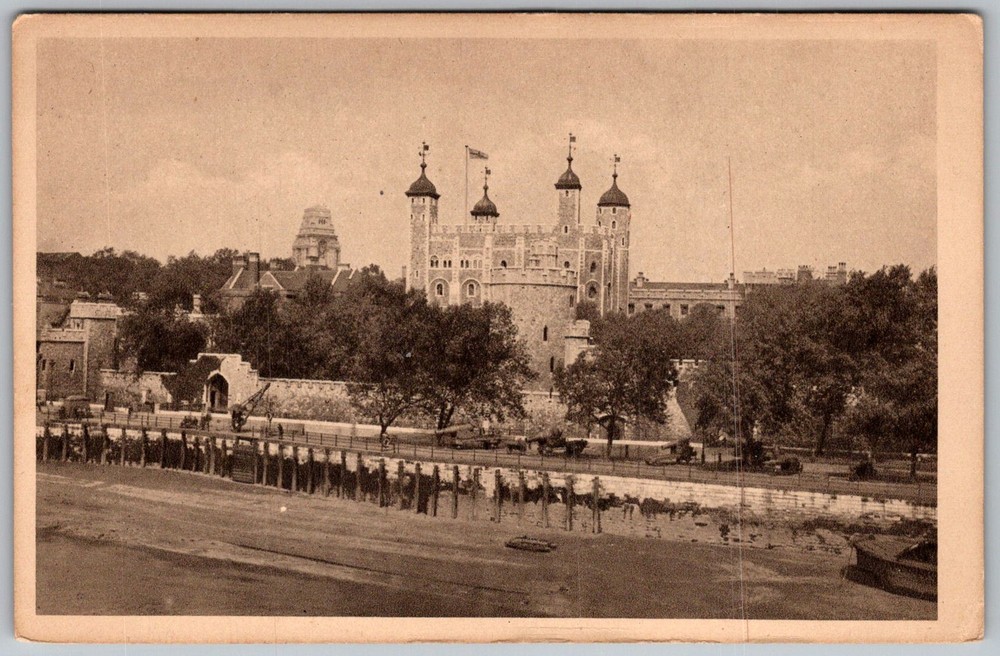 Antique Postcard White Tower Lanthorn St London, England 1910s
