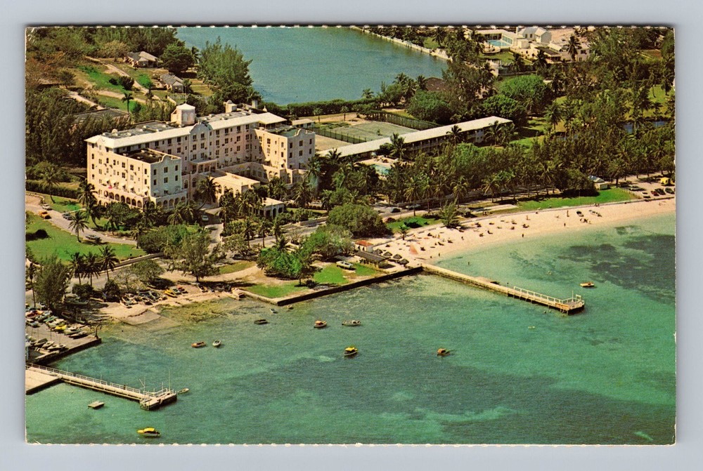 Bahamas- Nassau Montagu Beach Hotel East Bay Souvenir Postal Vintage Postcard