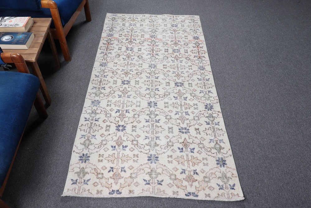 Turkish Accent Rug 3,1x6,1 ft, Vintage White Check Wool Rug