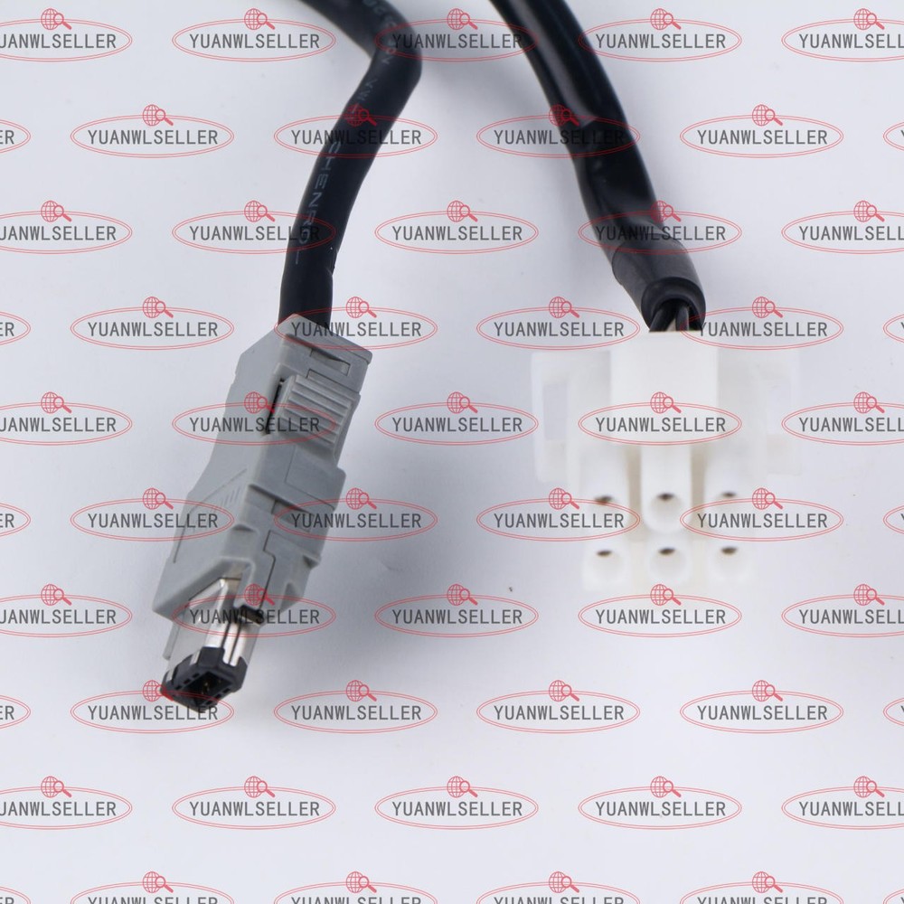 1PCS NEW Yaskawa SERVO MOTOR SGMAH-01AAA4B