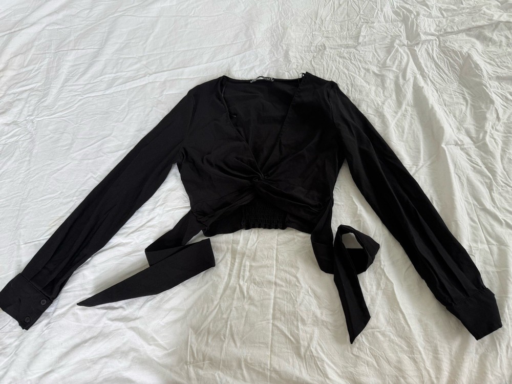 Zara Black Knot Tie Cropped V-Neck Long Sleeve Blouse Women's M