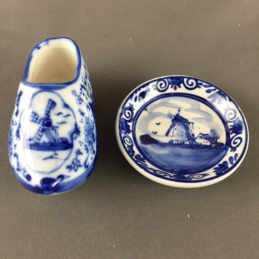Vintage Hand Painted Porcelain Delfts Blue Miniature Plate (2 1/4
