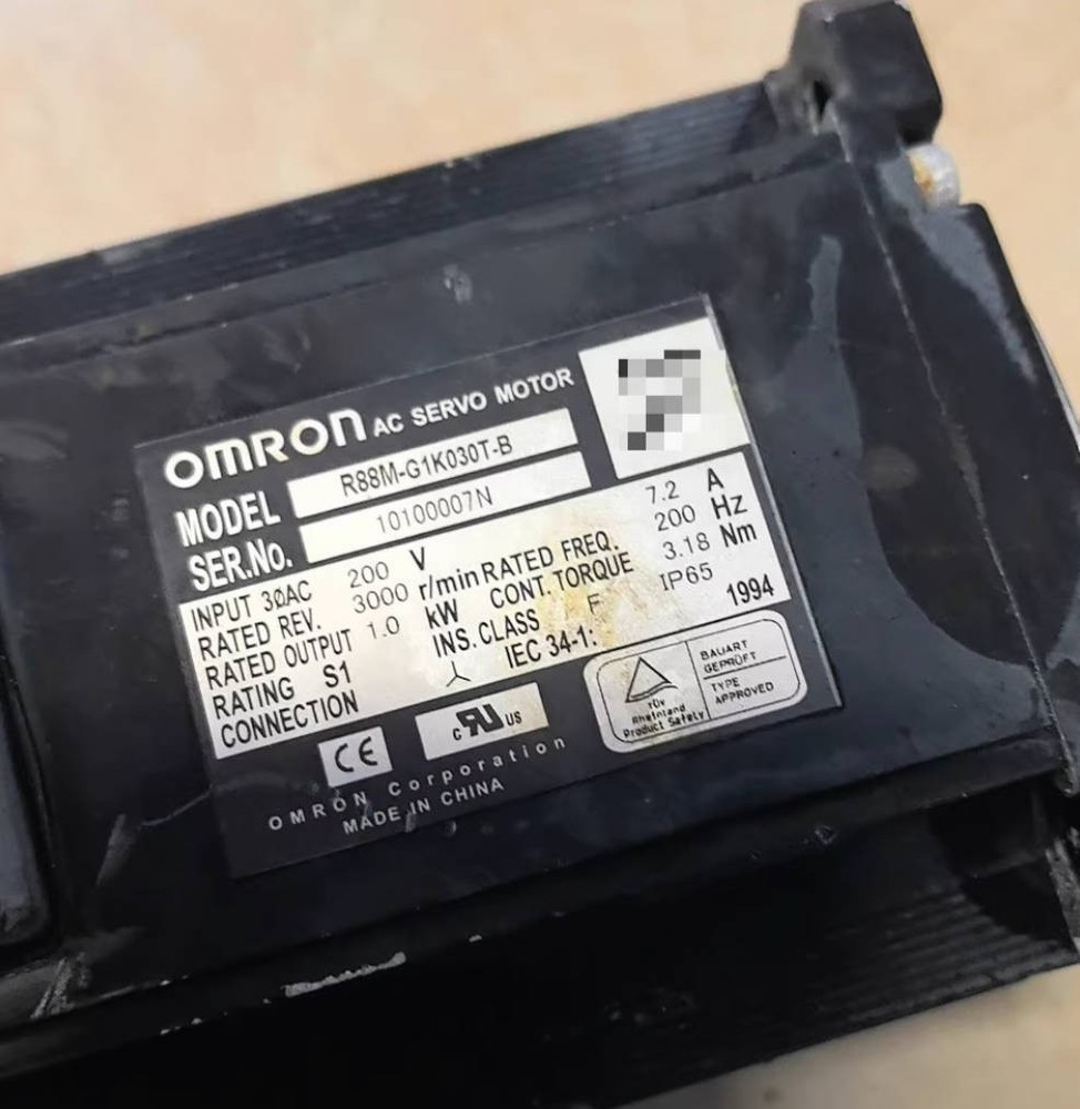 1PC R88M-G1K030T-B via DHL or Fedex fast shipping