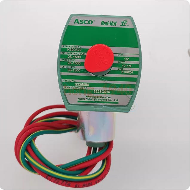 New One ASCO 8223G010 220AC solenoid valve In Box