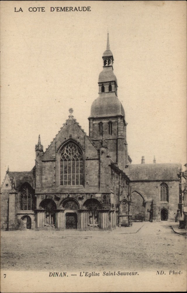 L'Eglise Saint Sauveur La Cote D'Emeraude vintage postcard s489