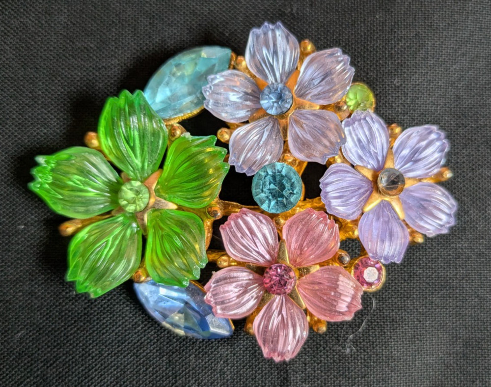 Vintage Lucite Flower Brooch Pastel Rhinestone Pin Gold Tone Retro Cottagecore