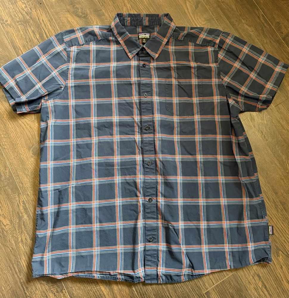Patagonia Organic Cotton Button-up Shirt! (men’s XXL)