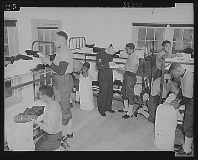 1930s Civilian Conservation Corps Men Folding Beds Barracks Dormitory