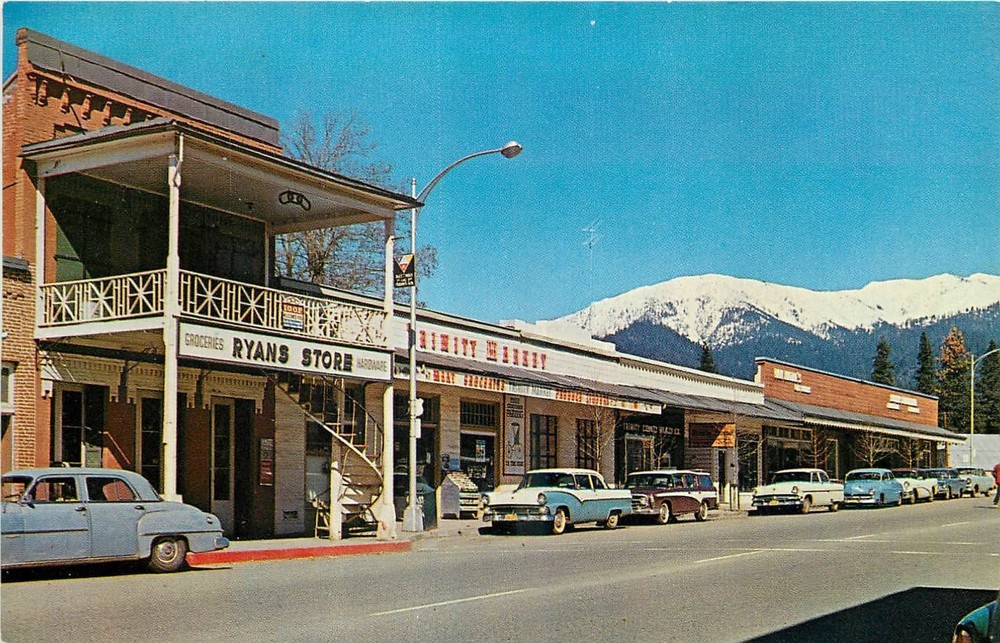 1950s Weaverville California Street Scene occupation autos Postcard 26-3815