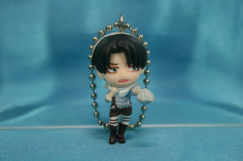 Kodansha Bandai Attack on Titan Mini Figure Keychain Swing P2 Levi Ackerman