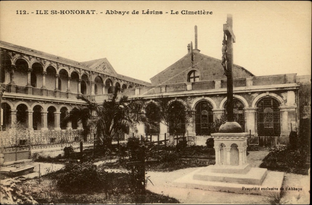 Abbaye de Lerins Ile Saint Honorat France vintage postcard s443