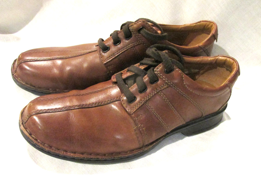 Men's 11.5 Clarks Collection Soft Cushion Ortholite Brown Leather Oxfords