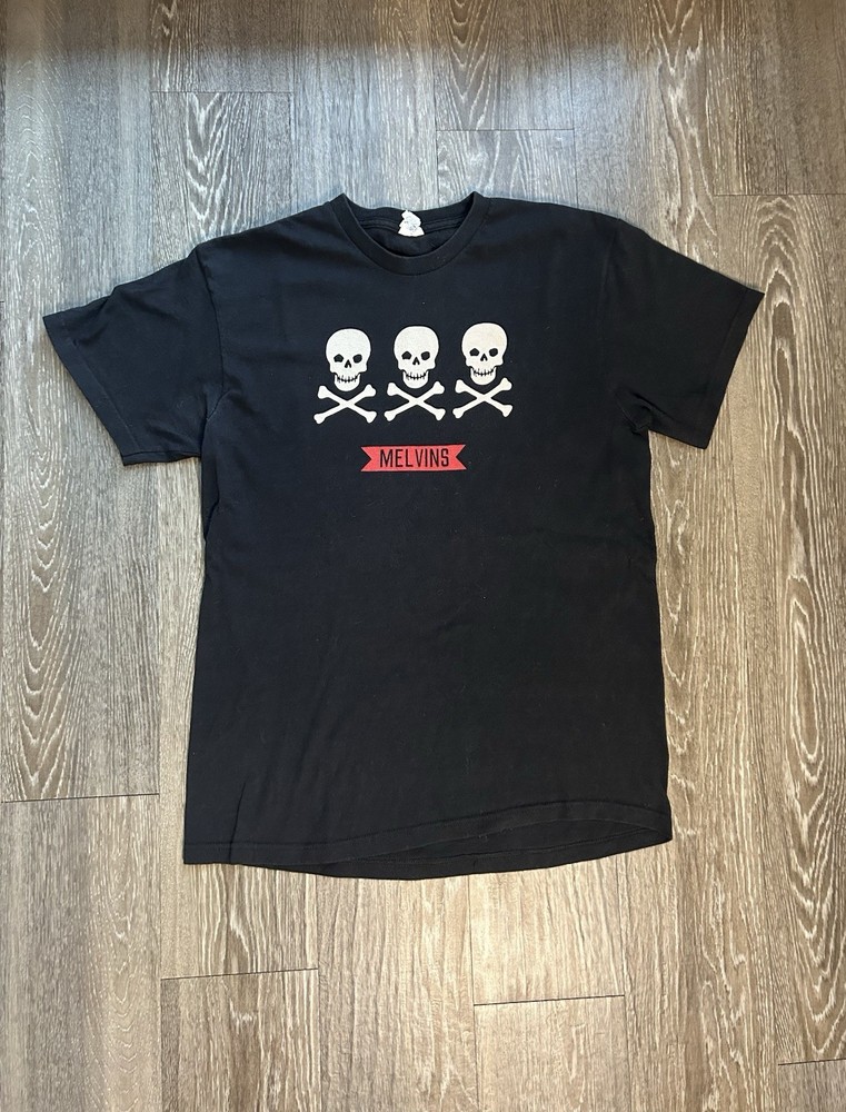 Vintage Melvins t-shirt Skull & Crossbones Sz M Grunge Punk Y2K Tour RARE