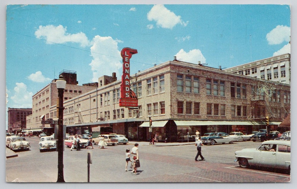 1960 Leonard's Department Store Fort Worth, Texas Vintage Postcard Posted