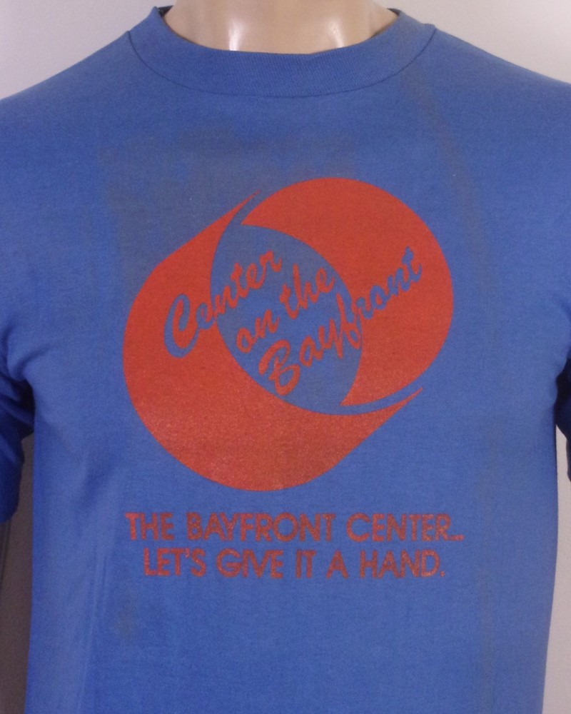 vintage 80s The Bayfront Center... T-Shirt Let's Give it A Hand single stitch M
