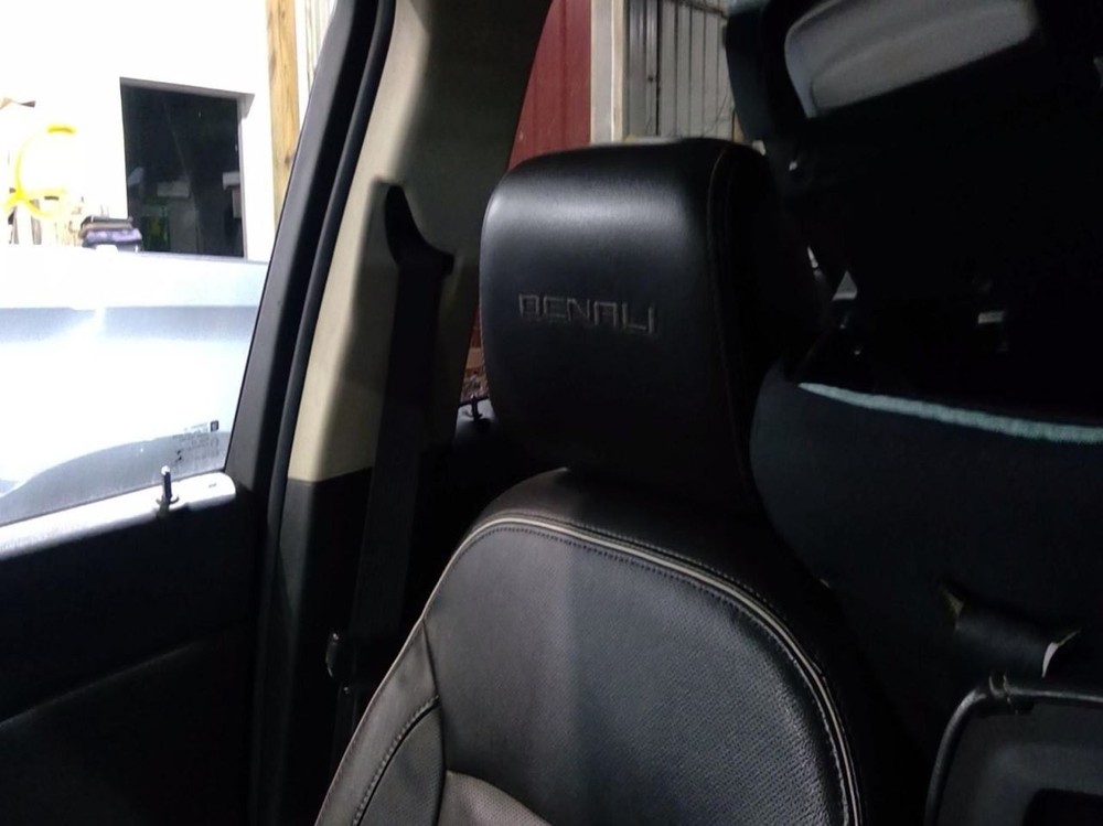 ACADIA    2017 Headrest 988661-image