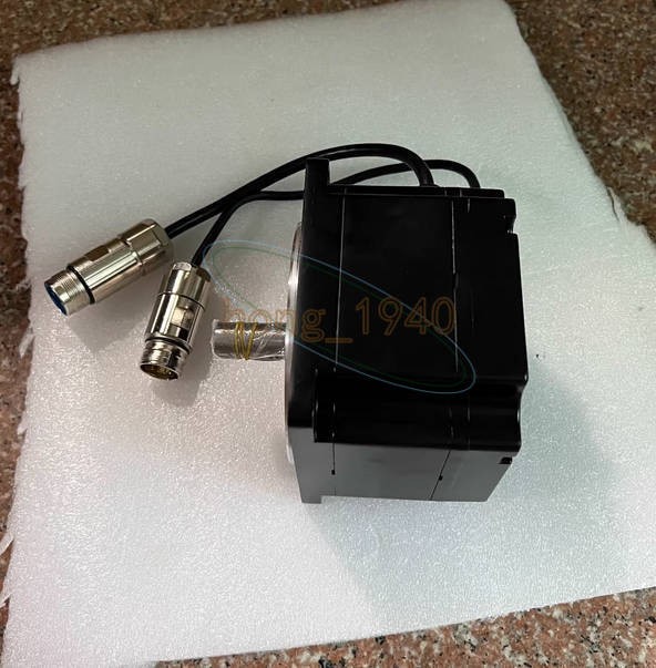 1PCS New Yaskawa servo Motor SGMPH-08DAA61D