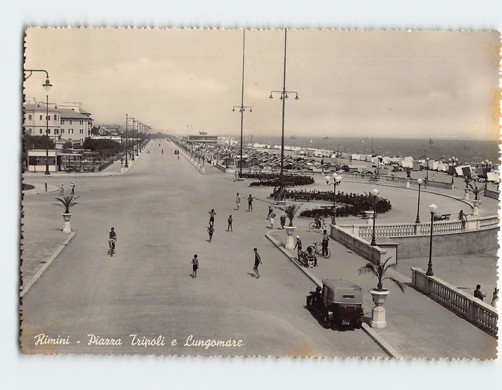 Postcard Piazza Tripolo e Lungomare Rimini Italy