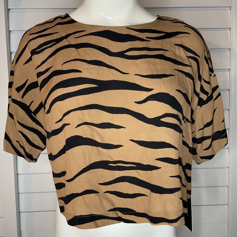 New Juniors Forever 21 Caramel Zebra Print Short Sleeve Cropped Blouse Top Small