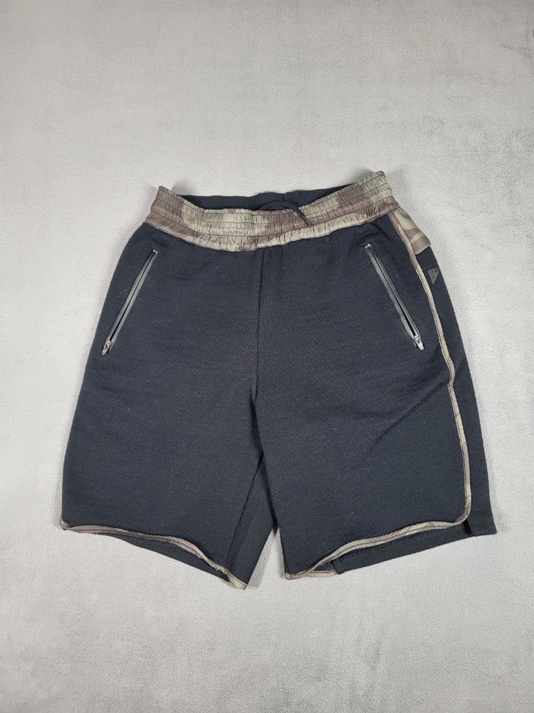 Under Armour Shorts Mens Small Black Camo HeatGear Athletic Gym Training