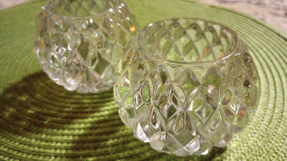 2 PartyLite Rockport Crystal Glass Diamond Cut Votive Tealight Candle Holders
